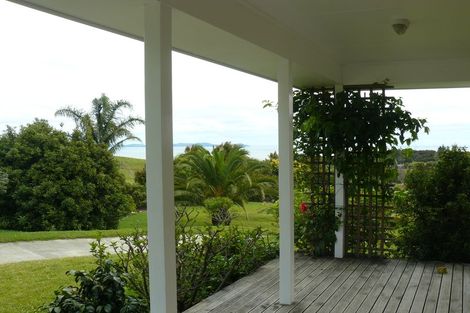 Photo of property in 5 Spicer Road, Cable Bay, 0420