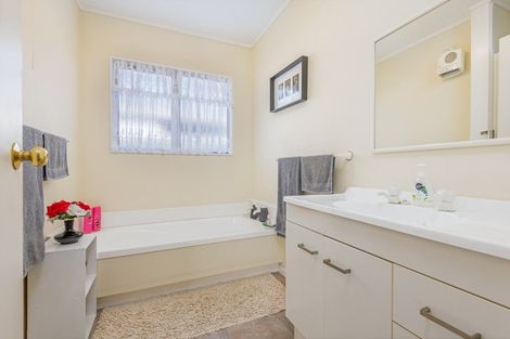 Photo of property in 5 Richmond Avenue, Takaro, Palmerston North, 4410