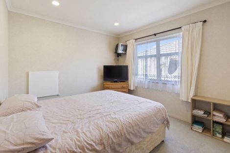 Photo of property in 14 Emmerdale Avenue, Papakura, 2110