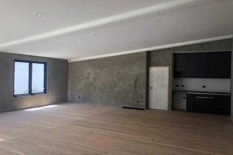 Photo of property in 48 Lake Road, Narrow Neck, Auckland, 0624