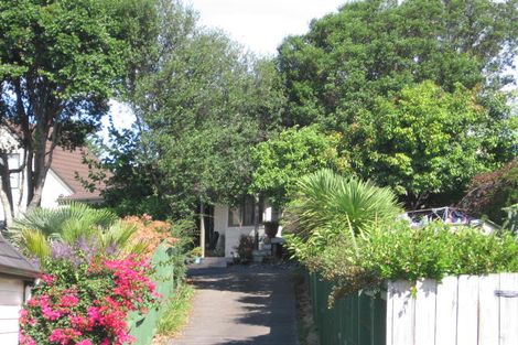 Photo of property in 11 Palliser Lane, Browns Bay, Auckland, 0630