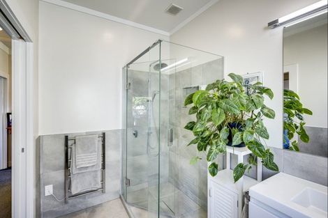 Photo of property in 14 Coronation Street, Ahuriri, Napier, 4110