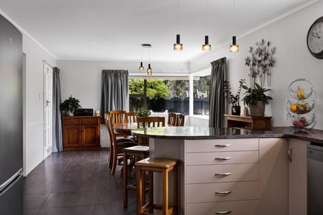 Photo of property in 11 County Drive, Hawera, 4610