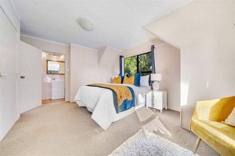 Photo of property in 94a Konini Road, Titirangi, Auckland, 0604