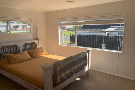 Photo of property in 18 Sheridan Crescent, Leamington, Cambridge, 3432