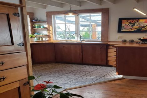 Photo of property in 102 Beach Road, Onerahi, Whangarei, 0110