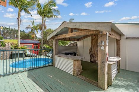 Photo of property in 18 Waro Drive, Hikurangi, 0114