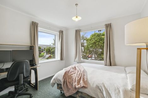 Photo of property in 107a Churton Drive, Churton Park, Wellington, 6037