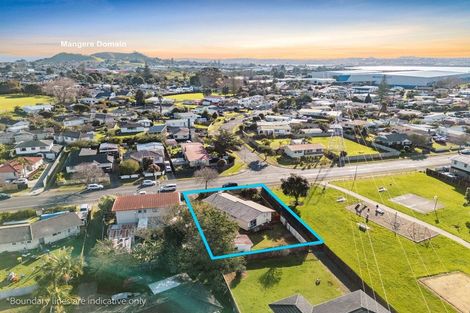 Photo of property in 42 Harania Avenue, Favona, Auckland, 2024