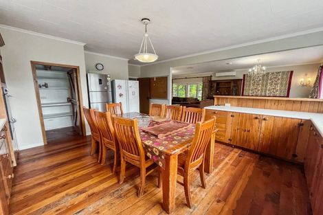 Photo of property in 181 Old Road West, Turitea, Palmerston North, 4472