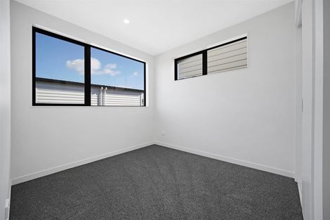 Photo of property in 2 Tukauri Place, Papakura, 2110