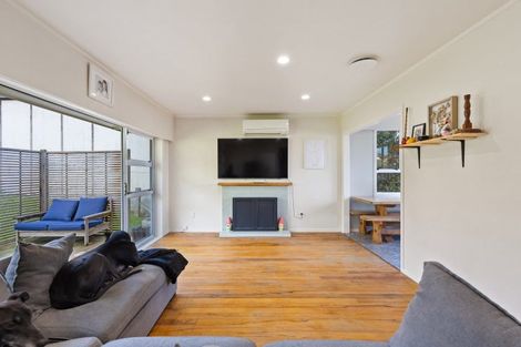 Photo of property in 1 Bear Street, Tirau, 3410