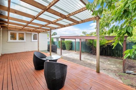 Photo of property in 398 West Coast Road, Glen Eden, Auckland, 0602