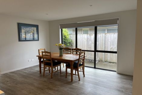 Photo of property in 5 Hiria Crescent, Papamoa Beach, Papamoa, 3118