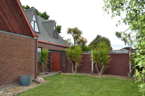 Photo of property in 22 East Belt, Rangiora, 7400