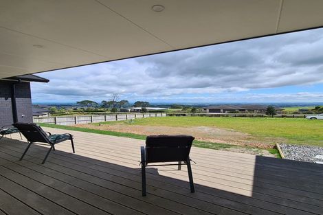 Photo of property in 15 Lawrence Carter Drive, Bombay, 2675