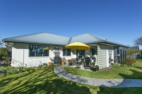 Photo of property in 21 Mona Square, Ashburton, 7700