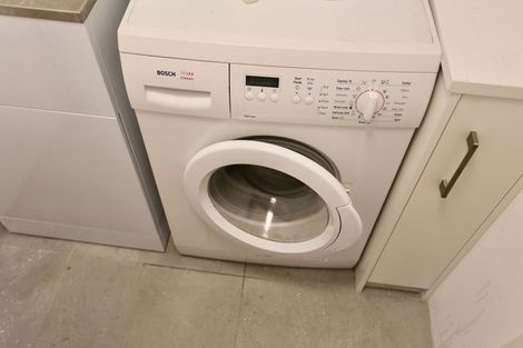 Photo of property in 14 Tinopai Road, Titirangi, Auckland, 0604