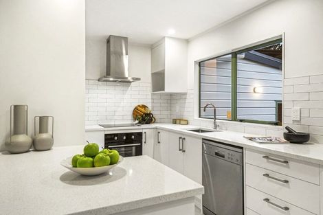 Photo of property in 9/179 Mokoia Road, Birkenhead, Auckland, 0626