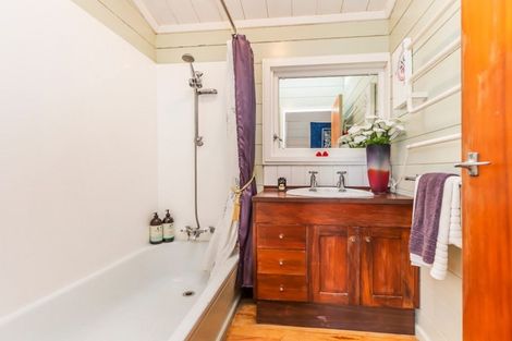 Photo of property in 75 Heke Street, Ngaio, Wellington, 6035