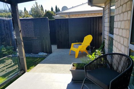 Photo of property in 2/335 Main South Road, Hornby, Christchurch, 8042