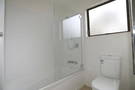 Photo of property in 1/36 Pitcairn Crescent, Bryndwr, Christchurch, 8053