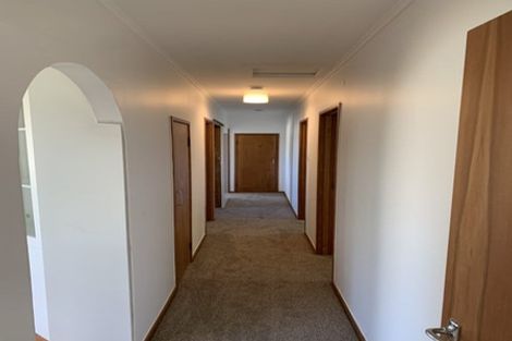 Photo of property in 46 Castleford Street, Green Bay, Auckland, 0604