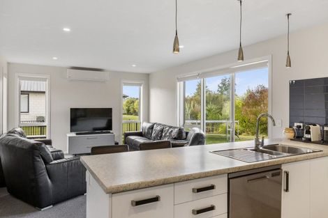 Photo of property in 8 Hato Patariki Lane, Nukuhau, Taupo, 3330