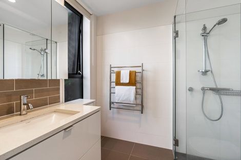 Photo of property in 12 Cochrane Road, Hobsonville, Auckland, 0616