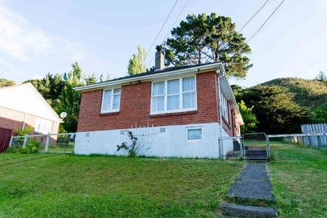 Photo of property in 236 Waddington Drive, Naenae, Lower Hutt, 5011