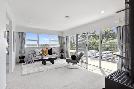 Photo of property in 43 Waitaki Street, Henderson, Auckland, 0612