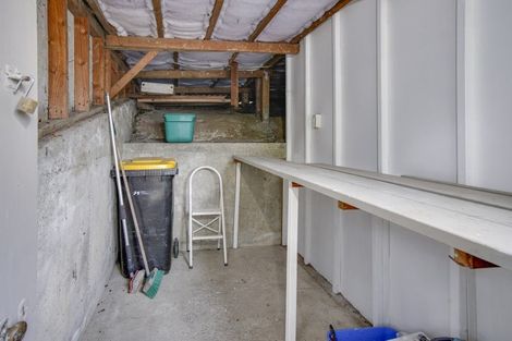 Photo of property in 1 Examiner Street, Nelson, 7010