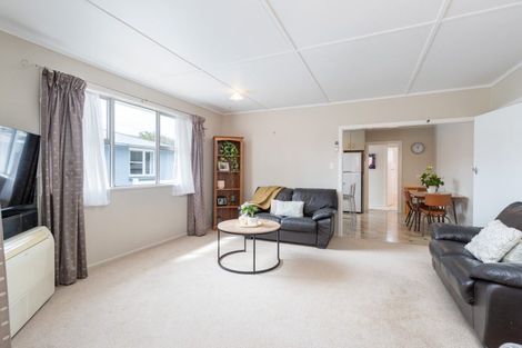 Photo of property in 100 Clouston Park Road, Clouston Park, Upper Hutt, 5018