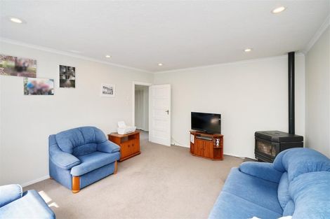 Photo of property in 50 Pitcairn Crescent, Bryndwr, Christchurch, 8053