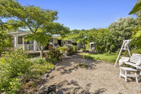 Photo of property in 760 Abel Tasman Drive, Pohara, Takaka, 7183