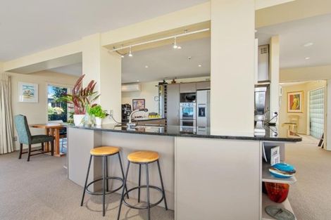Photo of property in 189 Marine Parade, Mount Maunganui, 3116