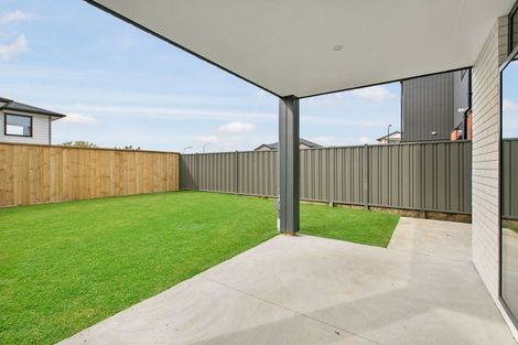Photo of property in 15 Horomia Road, Karaka, Papakura, 2113