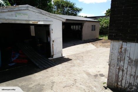 Photo of property in 19 Sherwood Avenue, Te Atatu South, Auckland, 0610