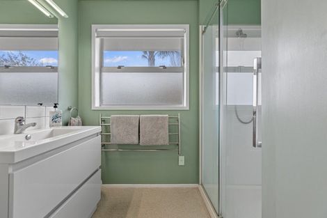 Photo of property in 10 Mountbatten Place, Te Puke, 3119