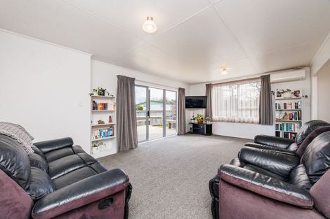 Photo of property in 51 Dewe Avenue, Feilding, 4702