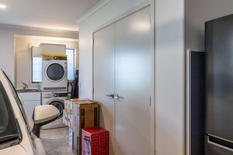 Photo of property in 35 Noumea Drive, Rangatira Park, Taupo, 3330