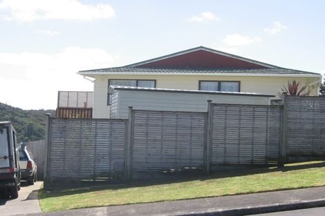 Photo of property in 1 Gillan Place, Bayview, Auckland, 0629