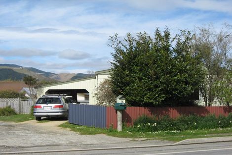 Photo of property in 68 Abel Tasman Drive, Takaka, 7110