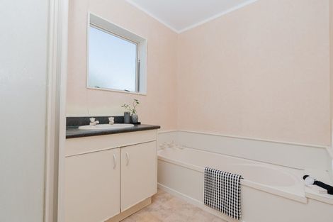Photo of property in 10a Griffiths Place, Claudelands, Hamilton, 3214