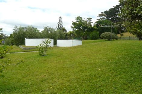 Photo of property in 5 Spicer Road, Cable Bay, 0420