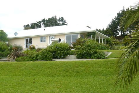 Photo of property in 5 Spicer Road, Cable Bay, 0420