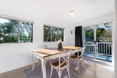 Photo of property in 45 Shakespear Road, Army Bay, Whangaparaoa, 0930