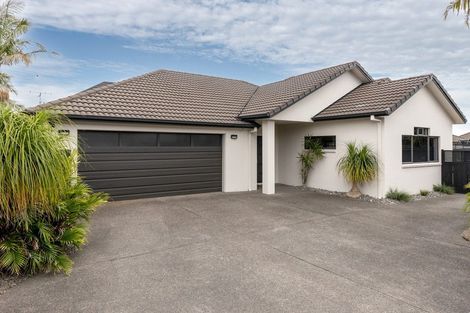 Photo of property in 144 Tuihana Drive, Papamoa Beach, Papamoa, 3118