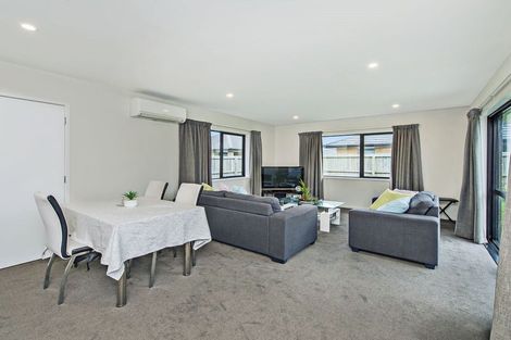 Photo of property in 32b Bradbury Avenue, Rolleston, 7614