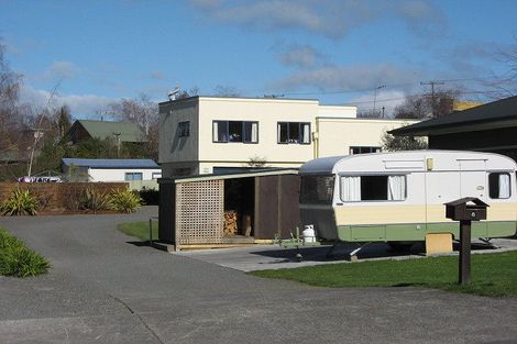 Photo of property in 6 Petersen Place, Waipukurau, 4200